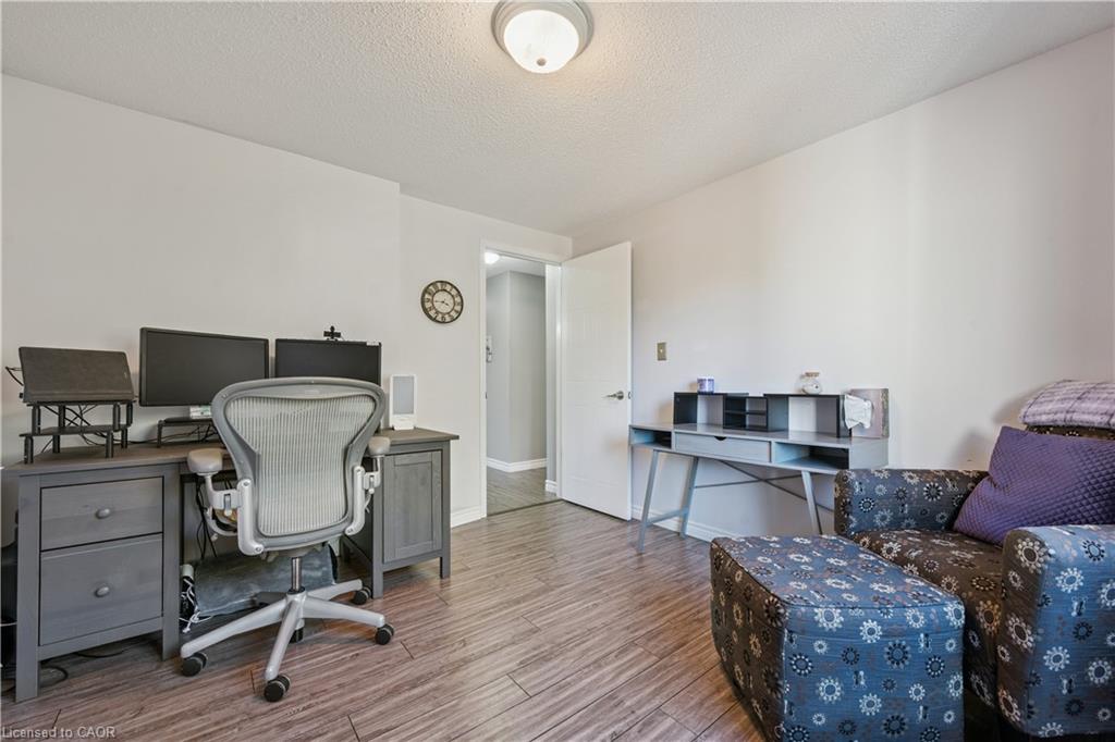 7 Kroeger Crescent Property Photo 16