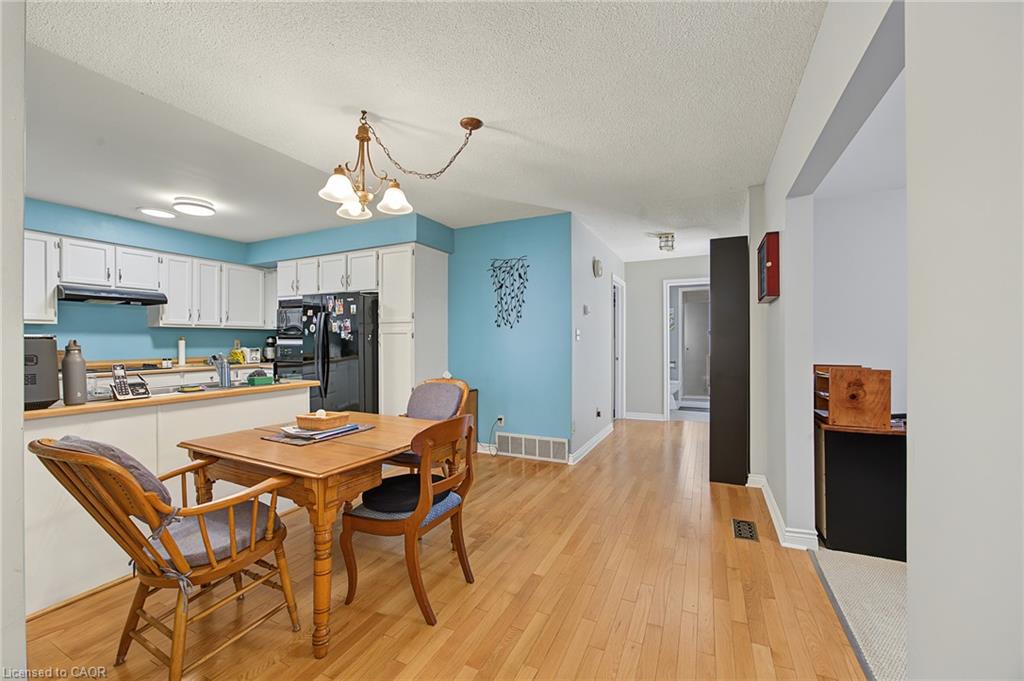 50 Seres Drive Property Photo 6