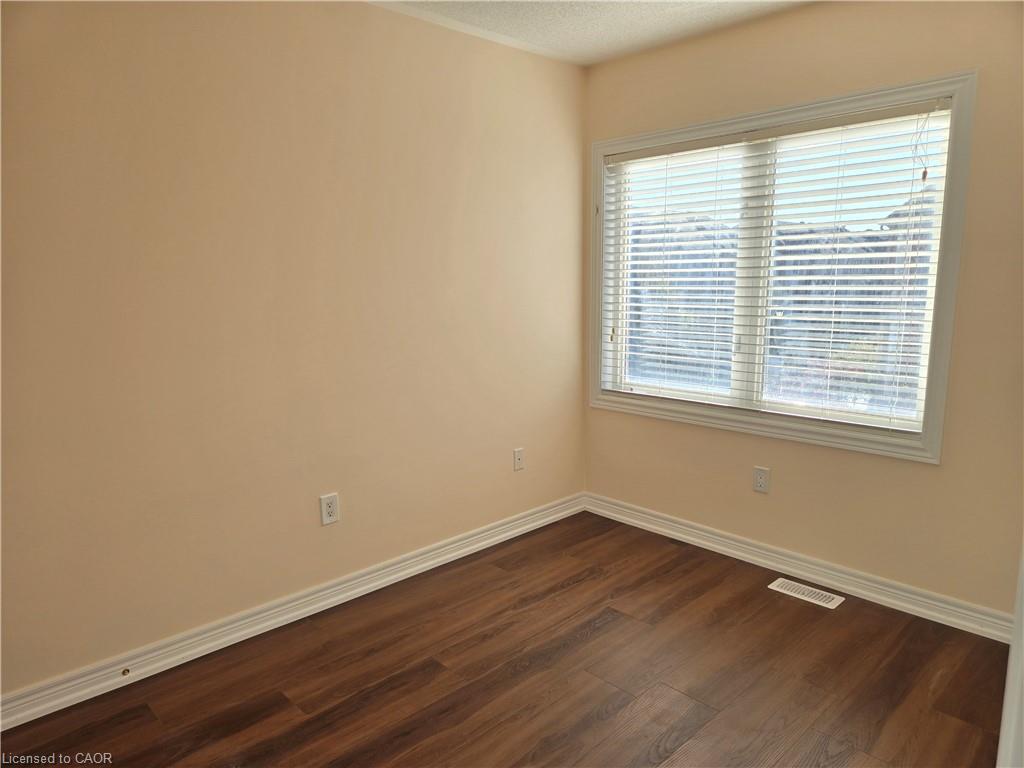 26 Helen Street Property Photo 22