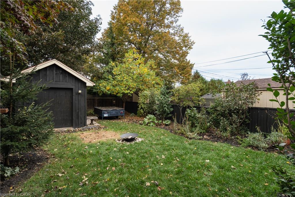 82 Province Street S Property Photo 34