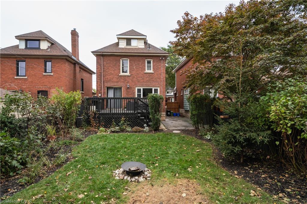 82 Province Street S Property Photo 35