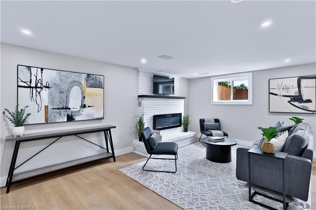 6 Adelaide Avenue Property Photo 20