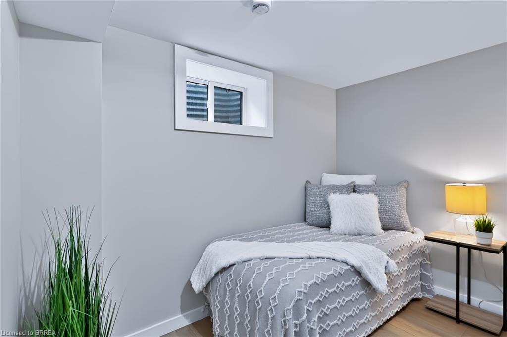 6 Adelaide Avenue Property Photo 25