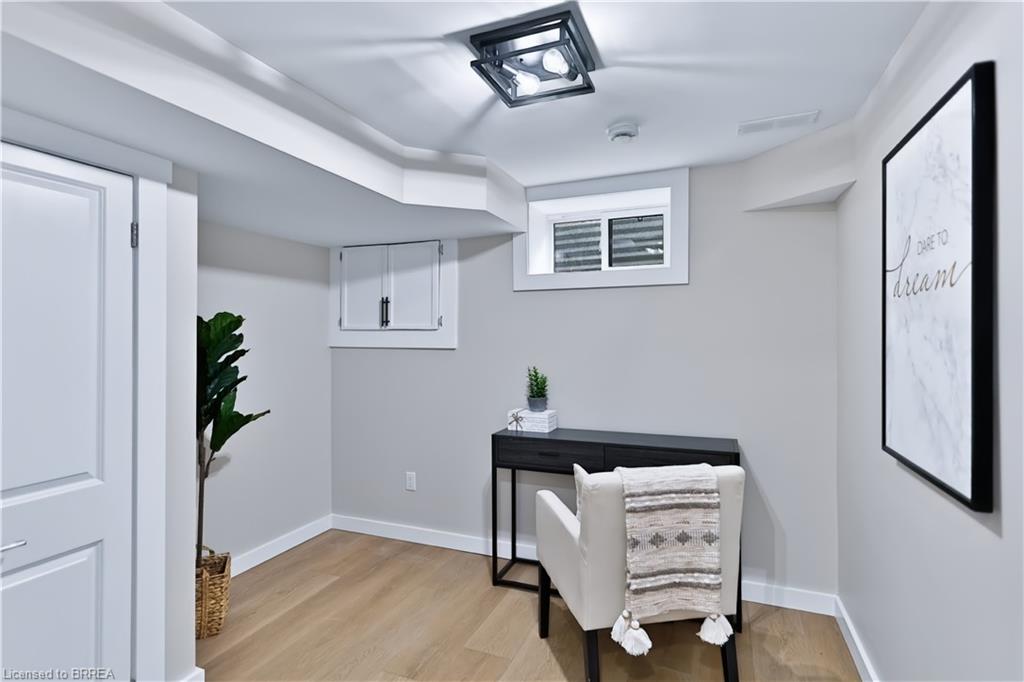 6 Adelaide Avenue Property Photo 26