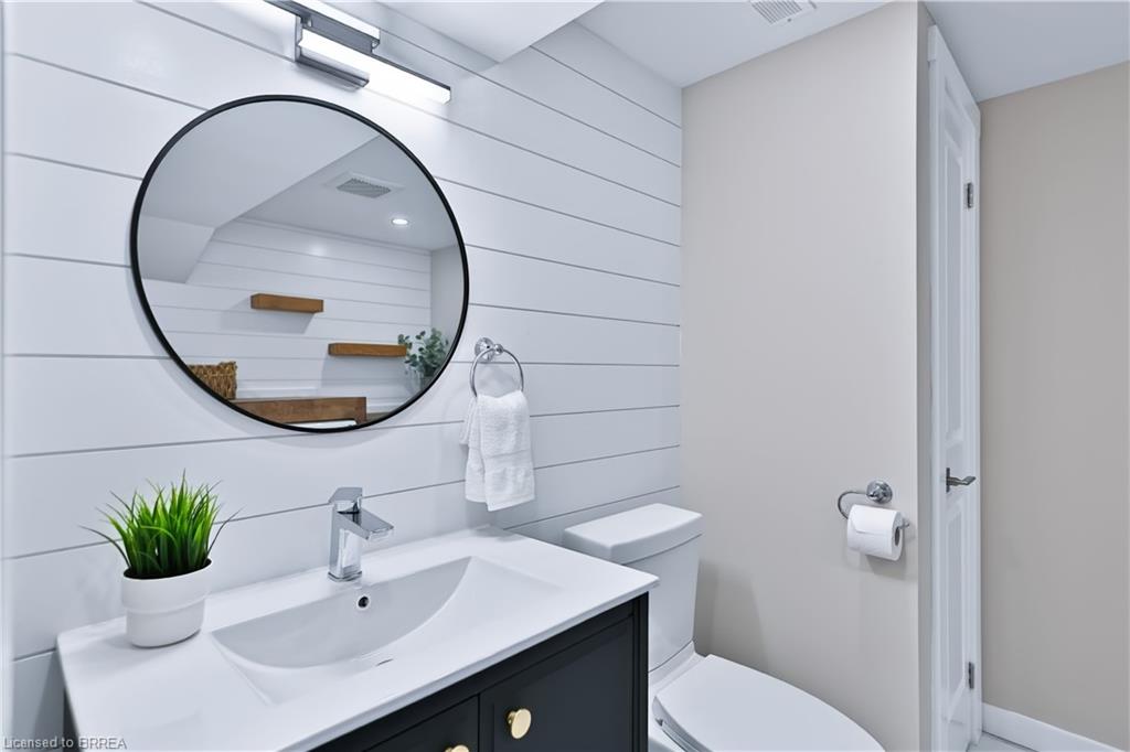 6 Adelaide Avenue Property Photo 27