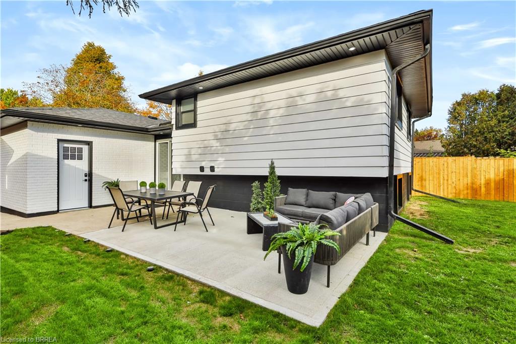 6 Adelaide Avenue Property Photo 30