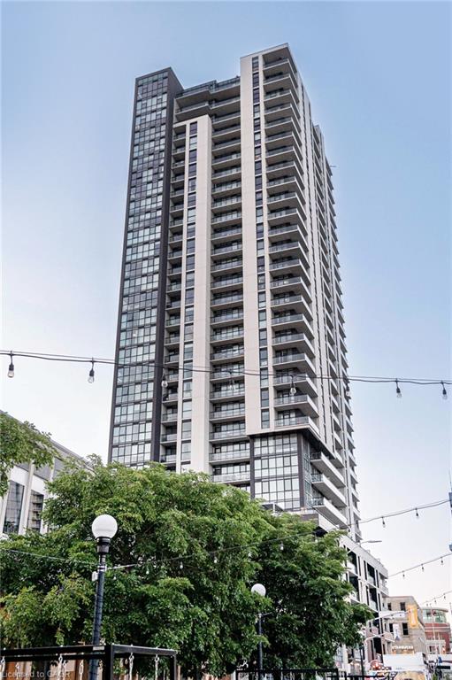 1806-60 Charles Street W Property Photo 41