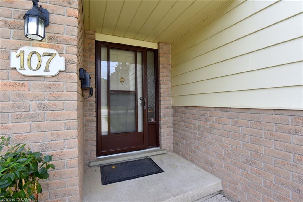 107 Tollgate Road Property Photo 4