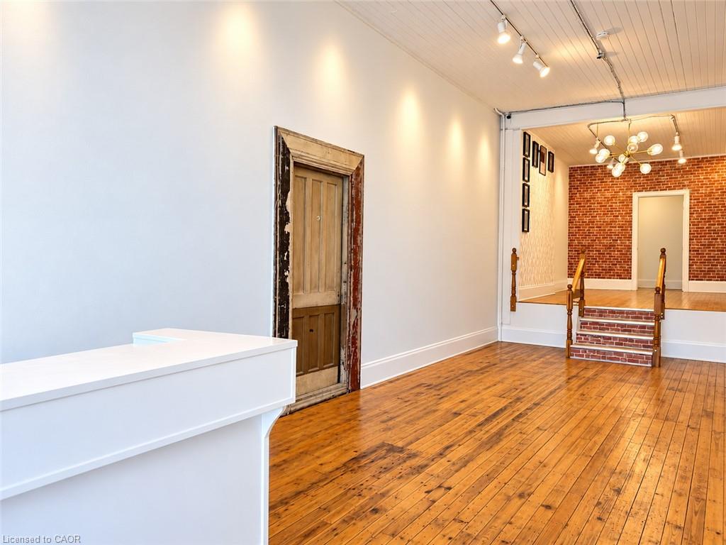 133 James Street N Property Photo 3