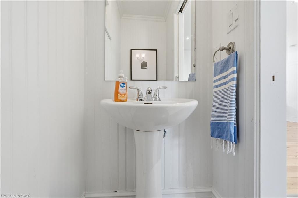 6123 Guelph Line Property Photo 23