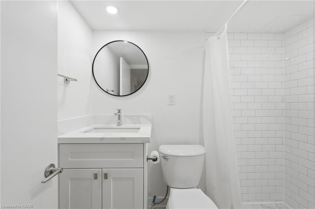 6123 Guelph Line Property Photo 37