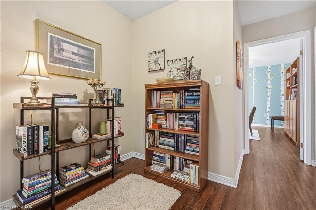 7-348 Highland Road W Property Photo 26