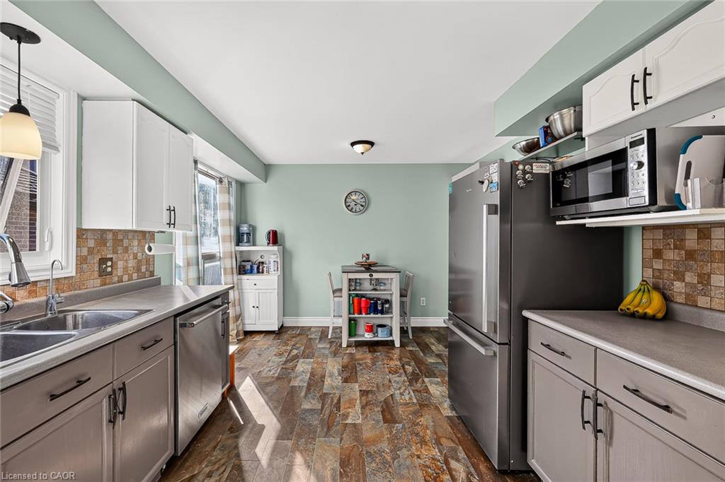 37 Spring Street Property Photo 4