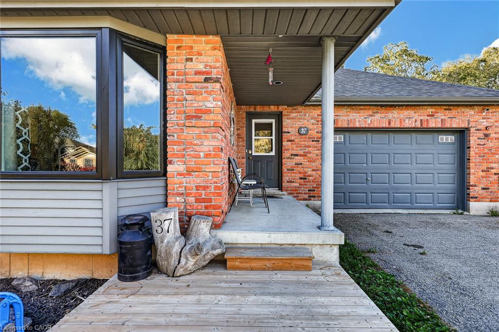37 Spring Street Property Photo 10