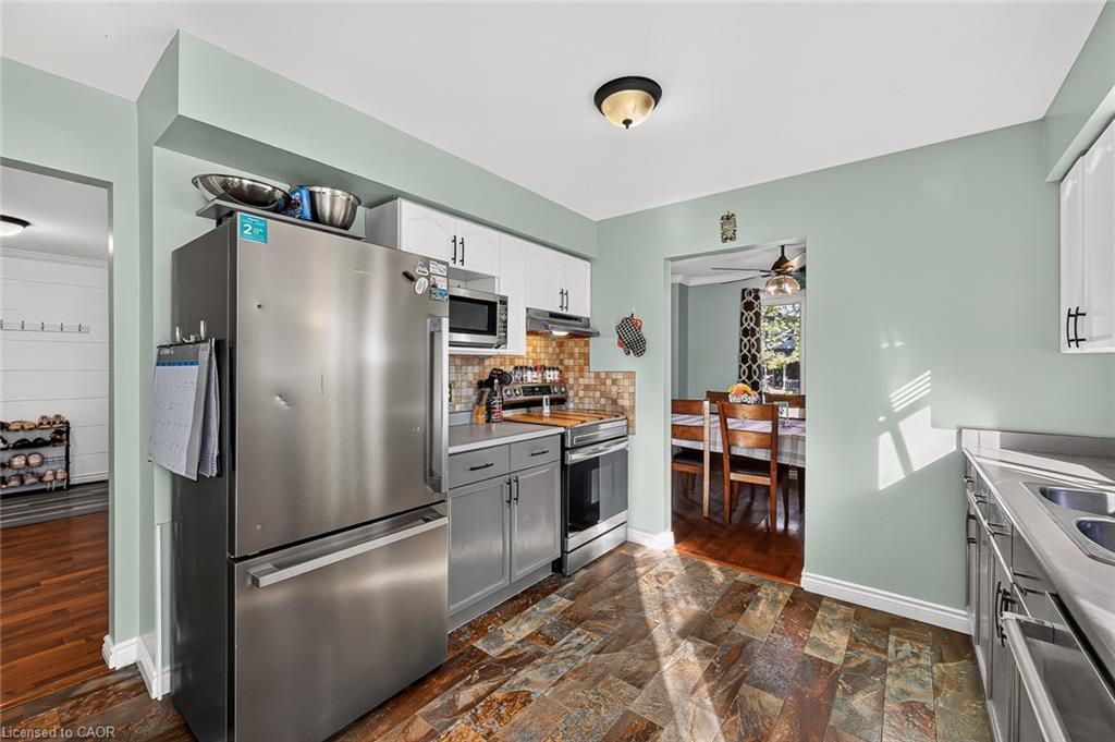 37 Spring Street Property Photo 20