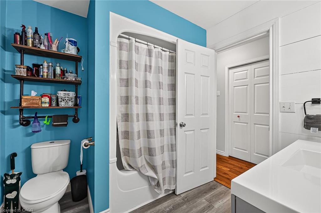 37 Spring Street Property Photo 24