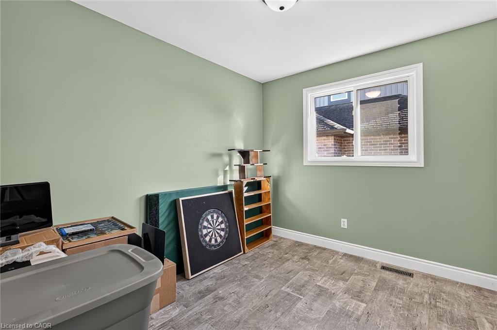 37 Spring Street Property Photo 34