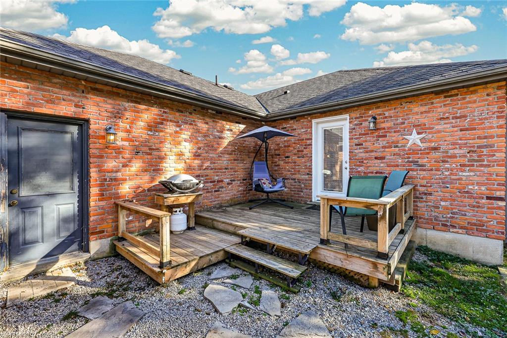 37 Spring Street Property Photo 41