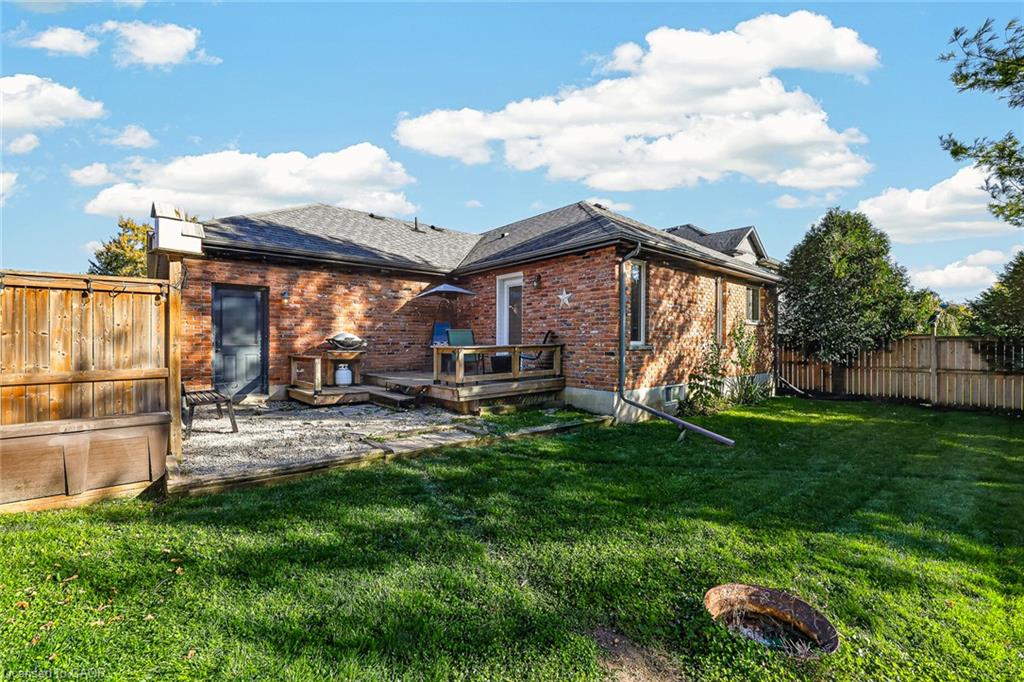 37 Spring Street Property Photo 43