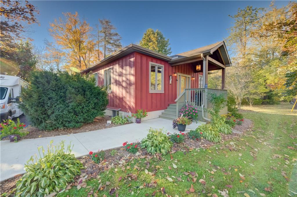1076 Front Road Property Photo 3