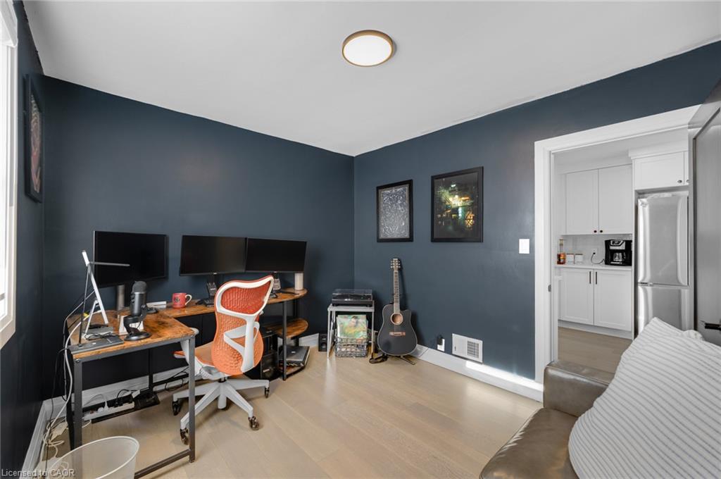 33305 Richmond Street Property Photo 23