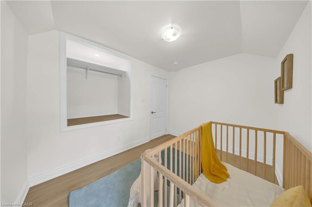 188 Courtland Avenue E Property Photo 25