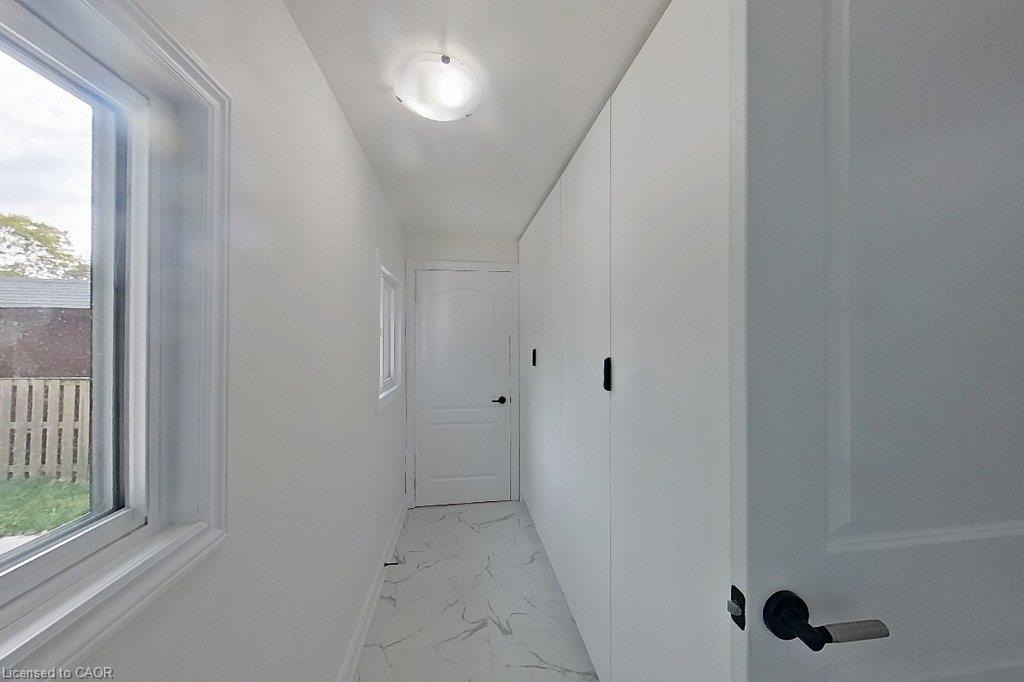 188 Courtland Avenue E Property Photo 27