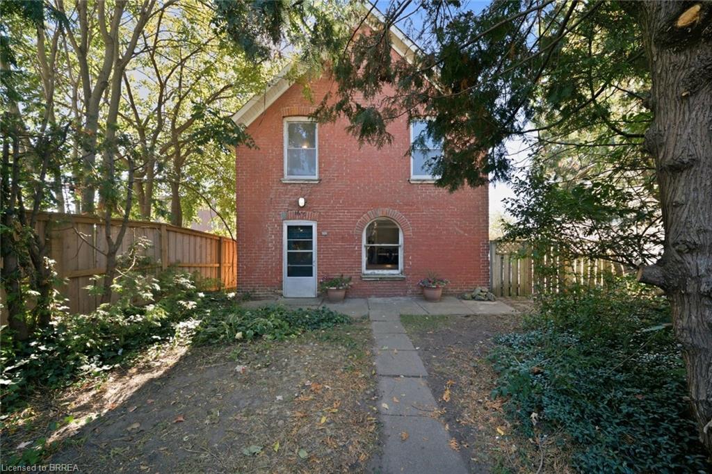 16 1/2 Terrace Hill Street Property Photo 1