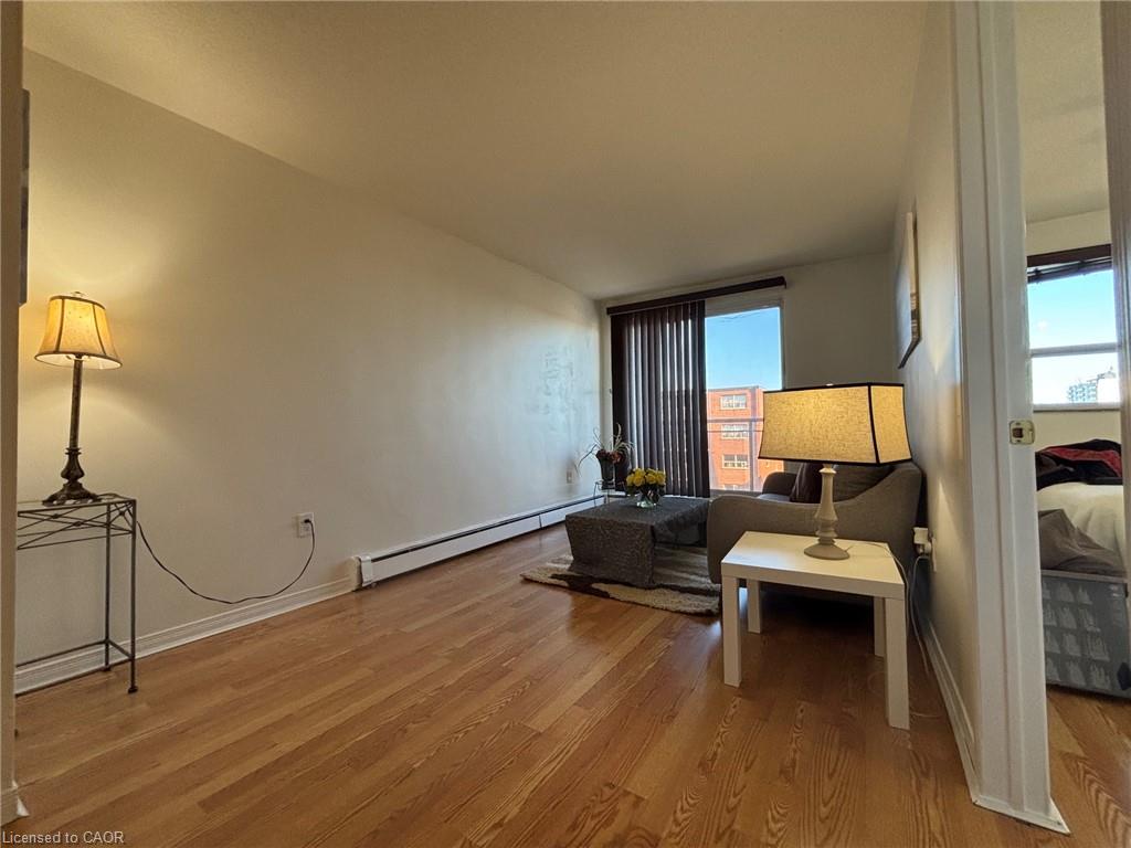 604-30 Summit Avenue Property Photo 9