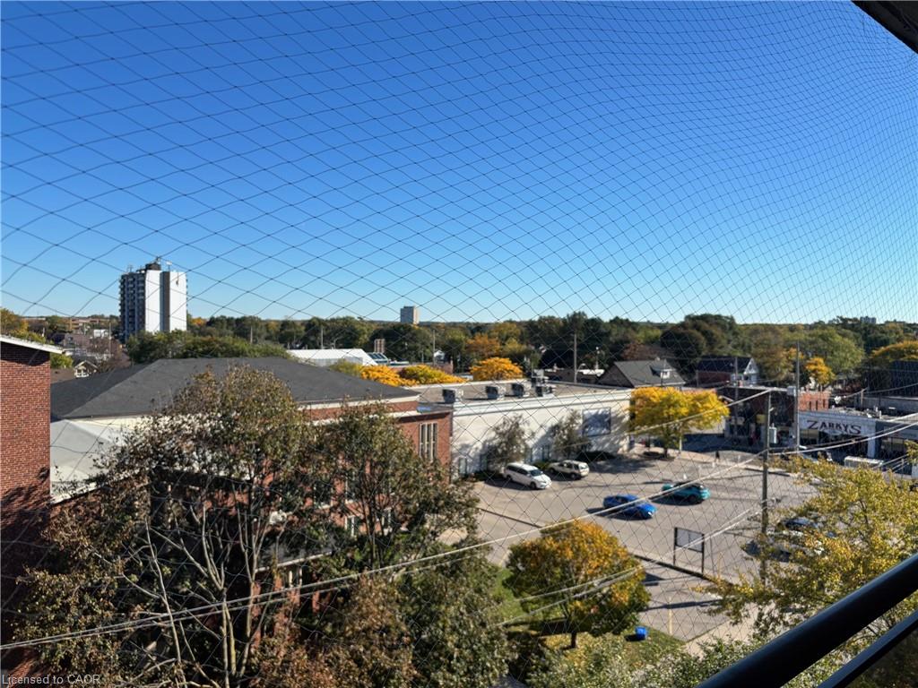 604-30 Summit Avenue Property Photo 11