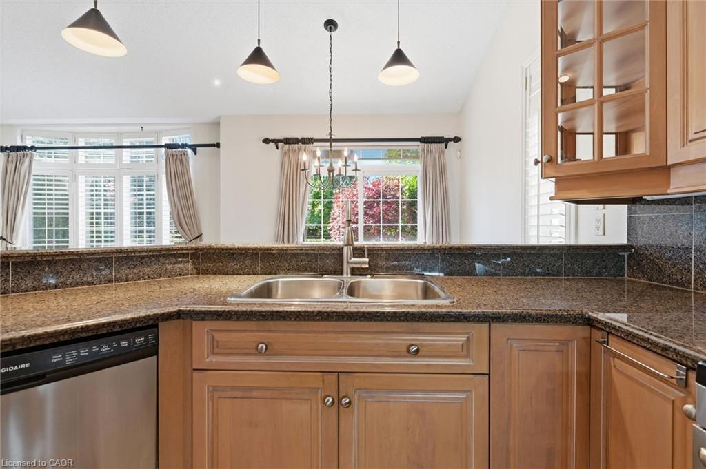 2256 Turnberry Road Property Photo 14