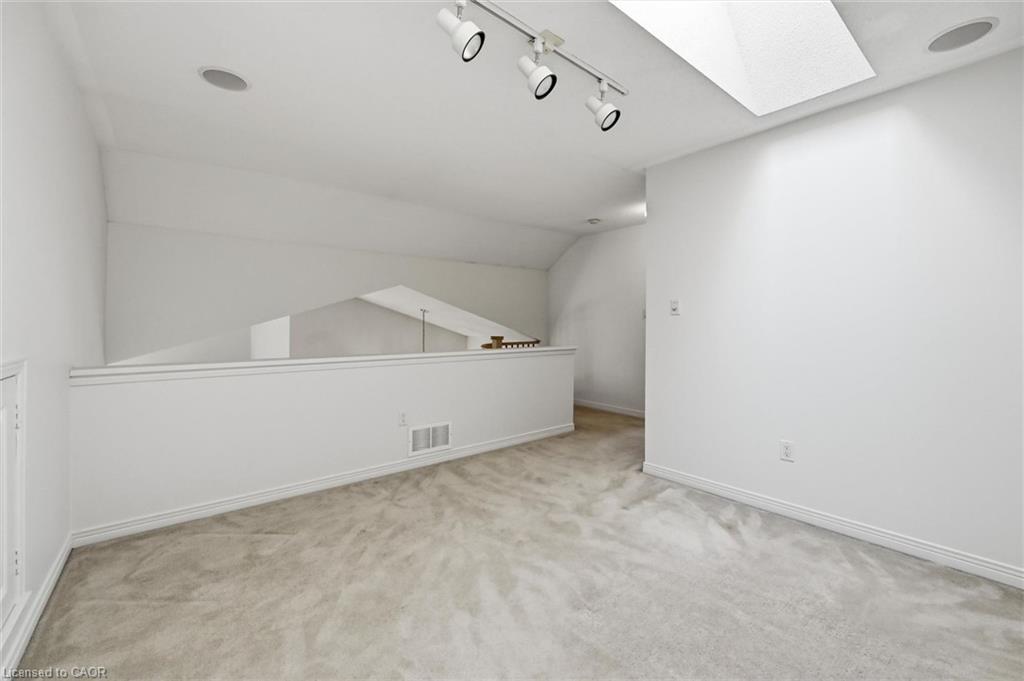 2256 Turnberry Road Property Photo 25
