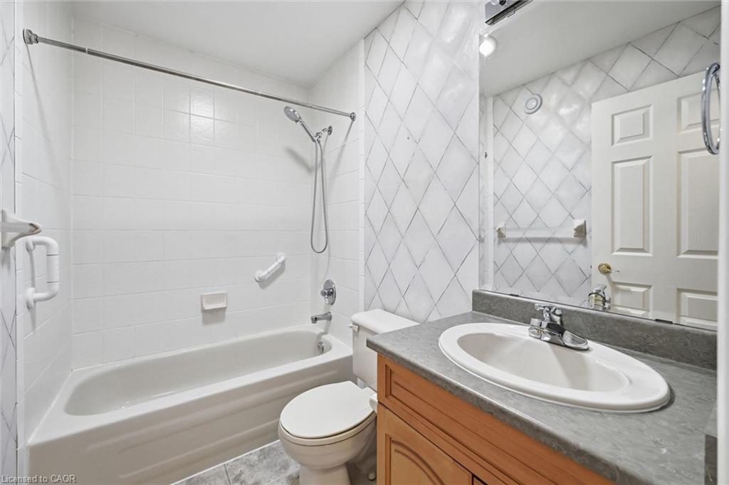 2256 Turnberry Road Property Photo 28