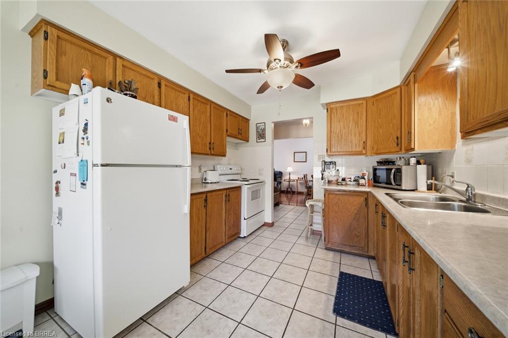 12 Spartan Drive Property Photo 6