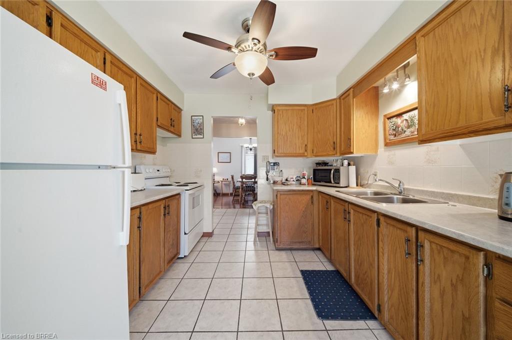 12 Spartan Drive Property Photo 9