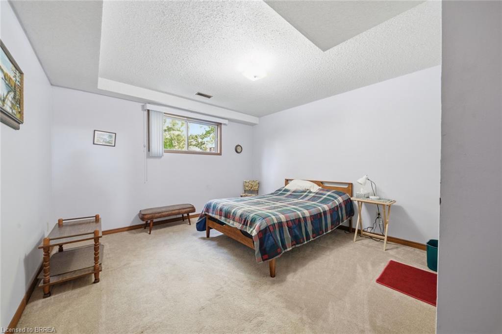 12 Spartan Drive Property Photo 15