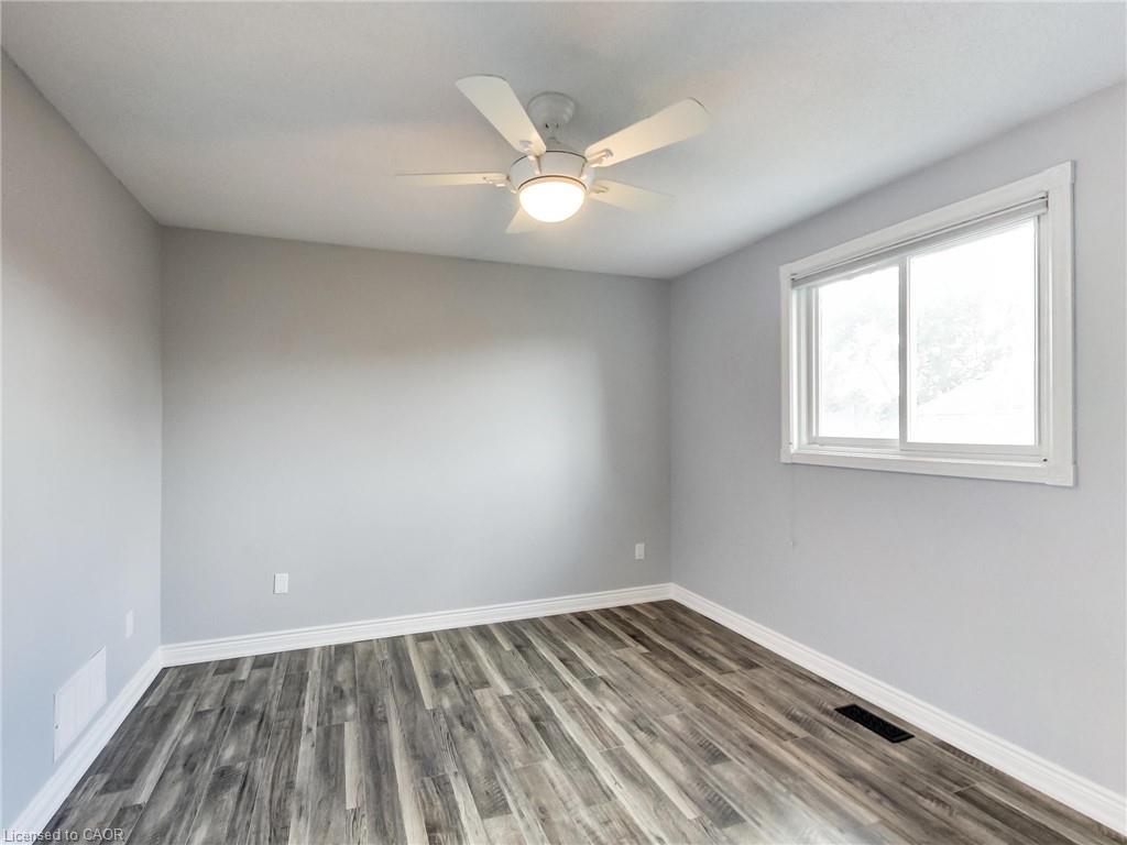 2384 Headon Road Property Photo 28