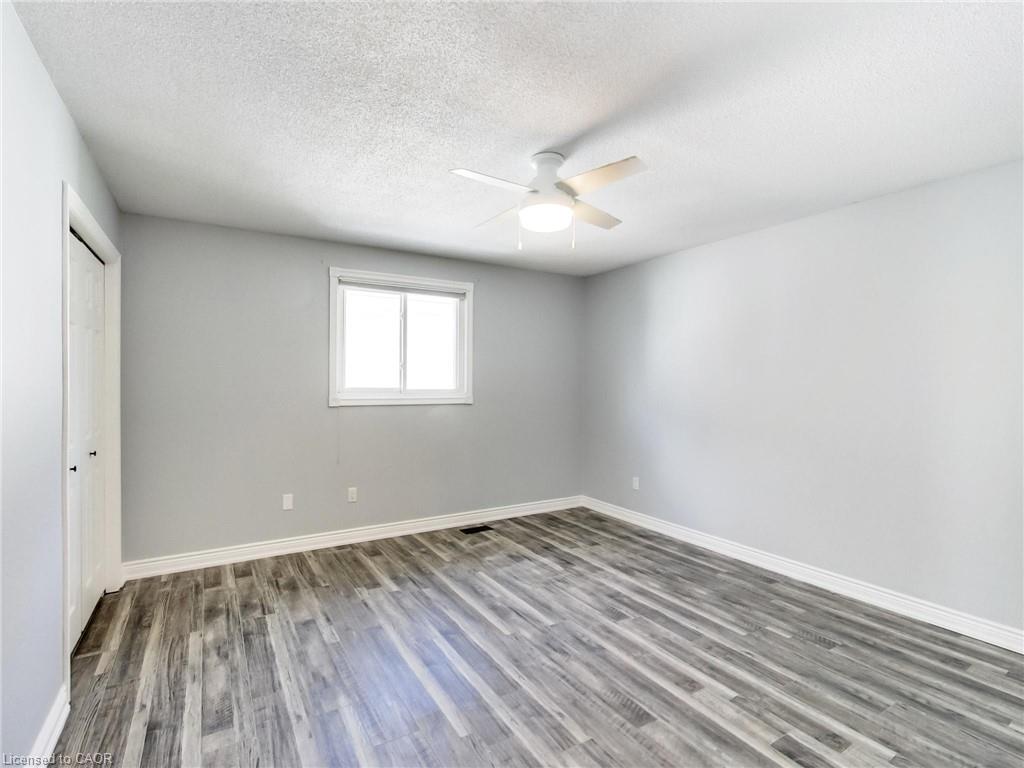 2384 Headon Road Property Photo 32
