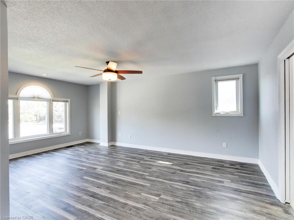 2384 Headon Road Property Photo 34