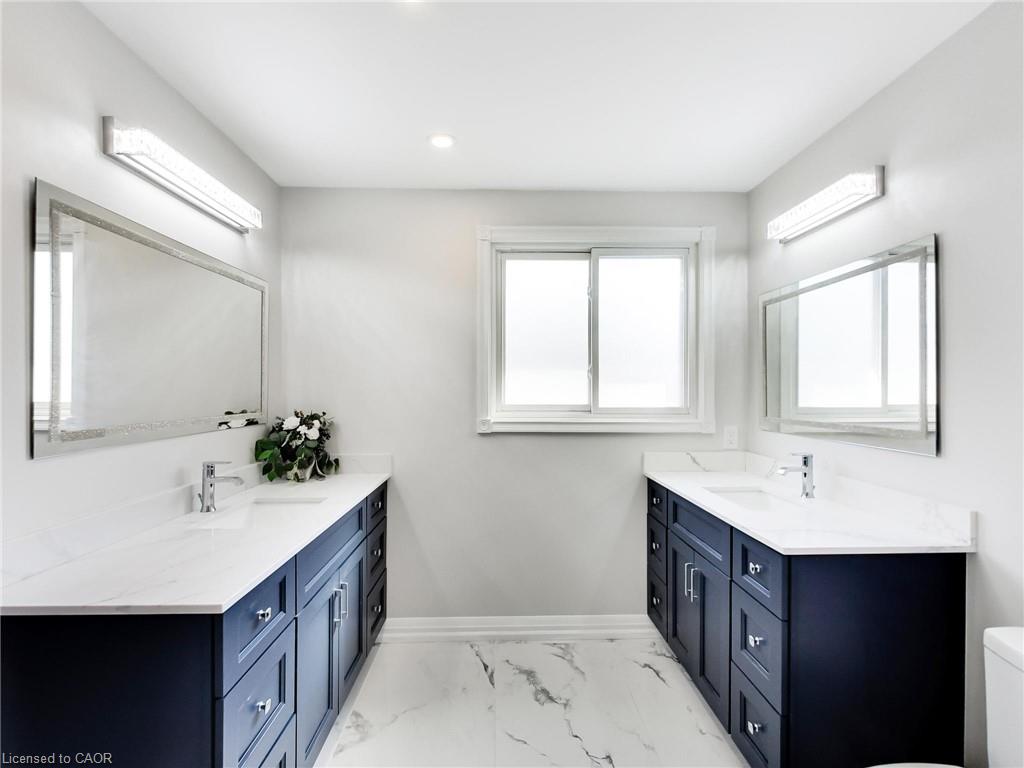 2384 Headon Road Property Photo 42