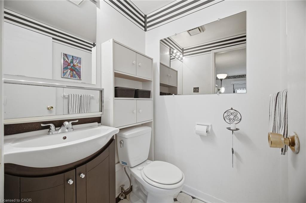 78-3079 Fifth Line W Property Photo 12