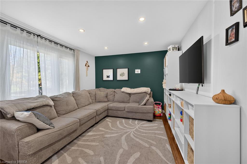 112 Wilkes Street Property Photo 17