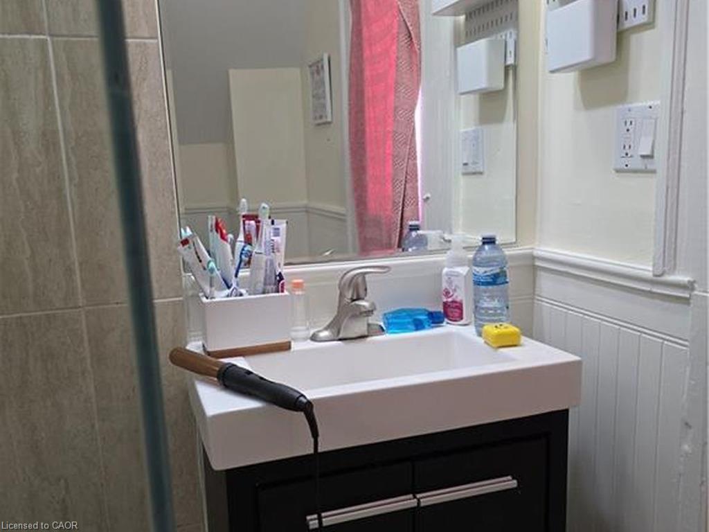 10 Marshall Street Property Photo 8