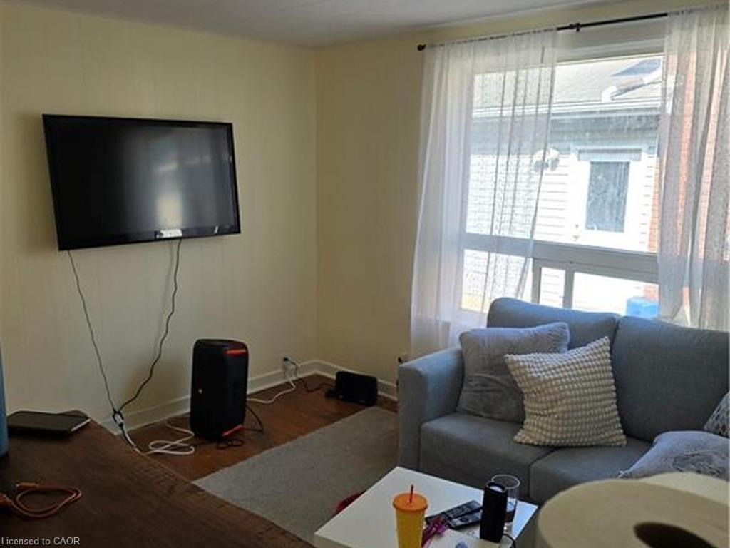 10 Marshall Street Property Photo 12