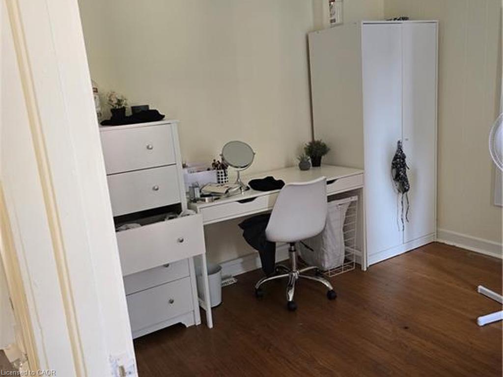 10 Marshall Street Property Photo 13