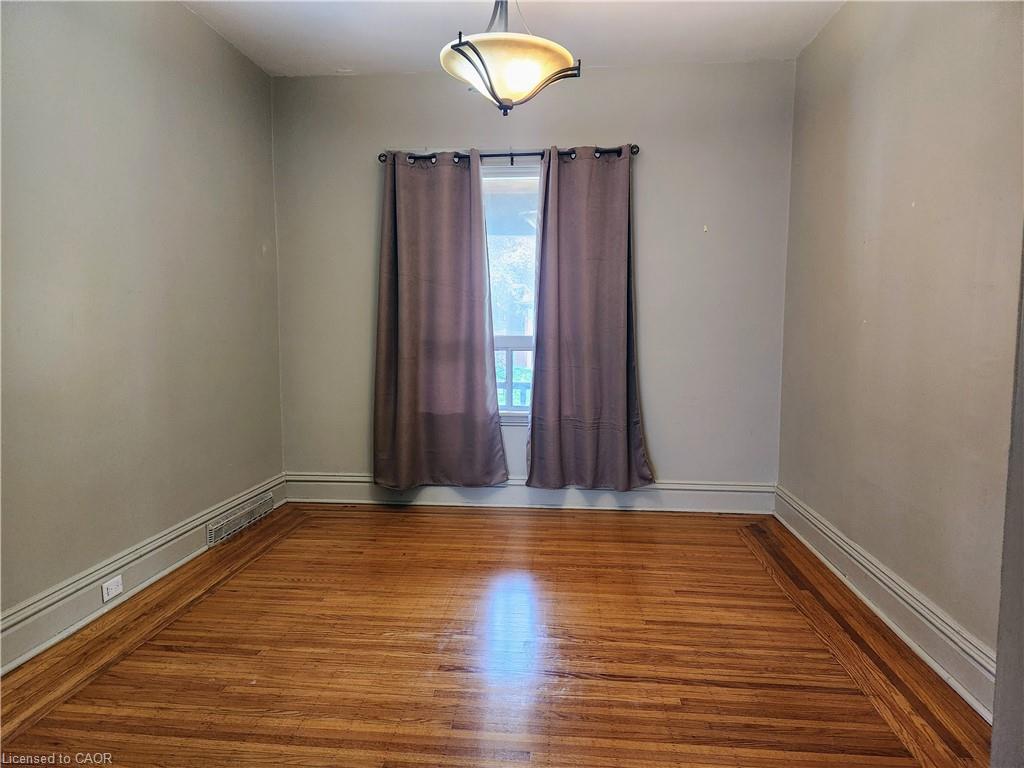 25 Gladstone Avenue Property Photo 4