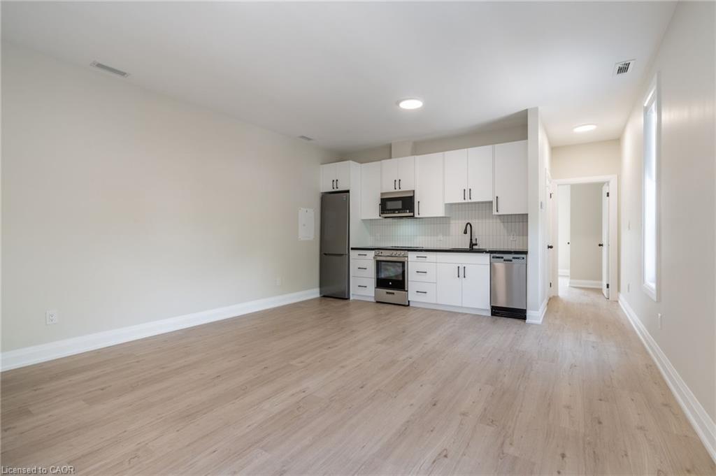 A-9 Munn Street Property Photo 1