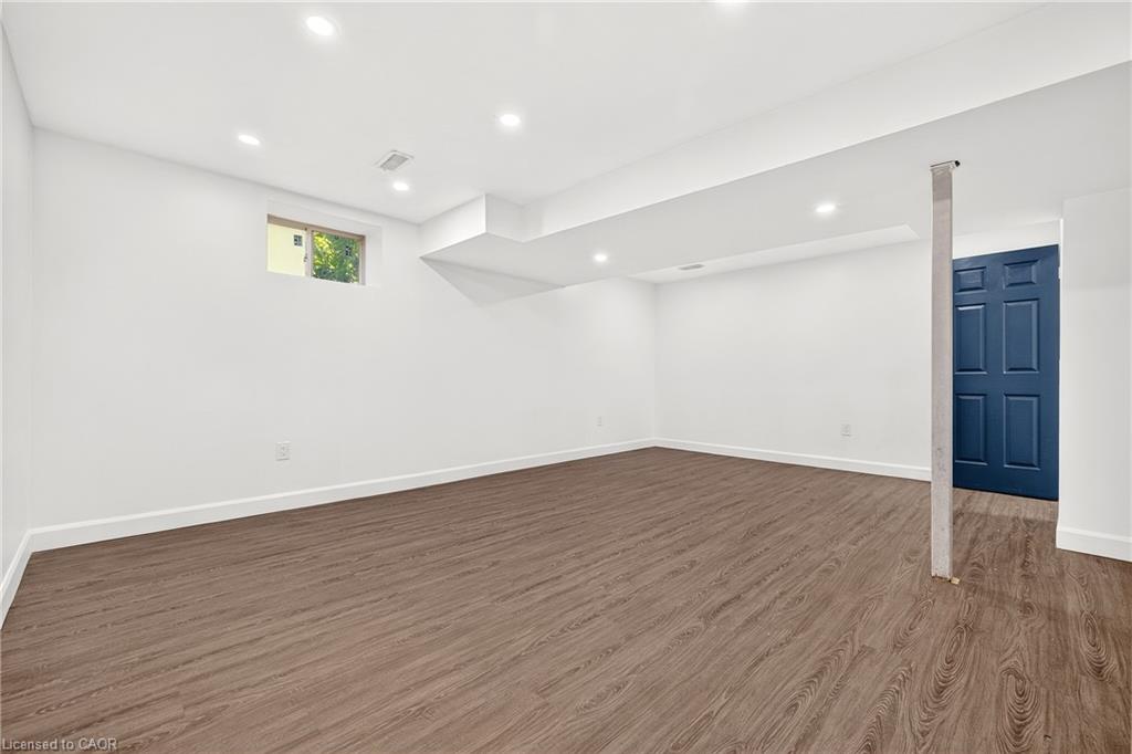 15-468 Doon South Drive Property Photo 15
