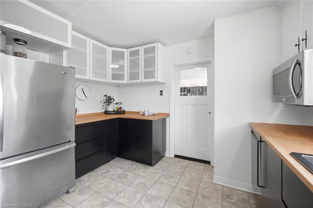 94 Clarendon Avenue Property Photo 18