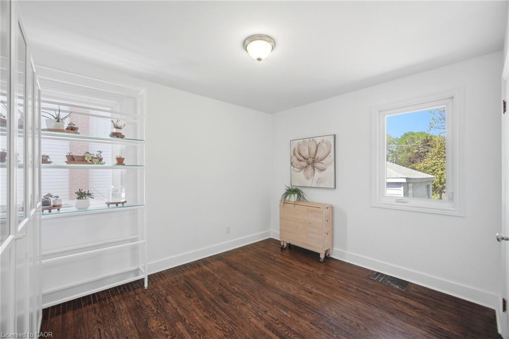94 Clarendon Avenue Property Photo 22
